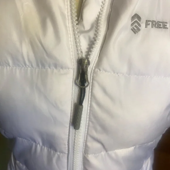 Free Country puffy vest - Picture 3 of 7